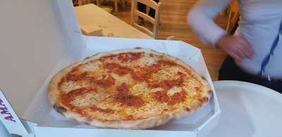 Pizzeri Amantia Skele