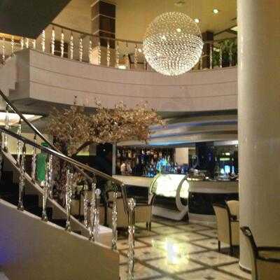 Meridian Bar & Restaurant