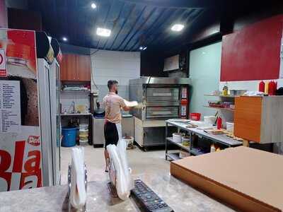 Fast Food & Crepes Delirium