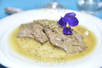 Pinocchio Restaurant & Pub