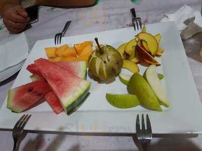 Grill House J&e Restorant Bar