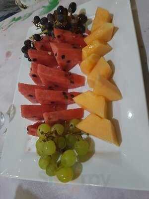 Grill House J&e Restorant Bar