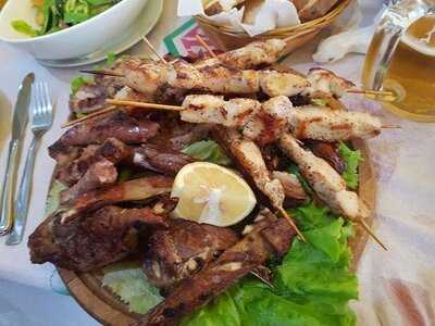 Grill House J&e Restorant Bar