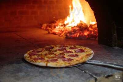 Kolona Vlore (bistro Grill)