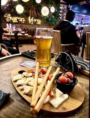 Toscana Wine Vlore Bar & Shop