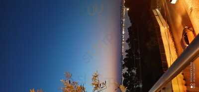 Perla E Jonit Restaurant