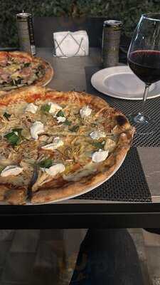 Pomodoro Pizzeria Vlore