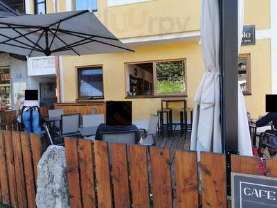 Simple Food And Drinks