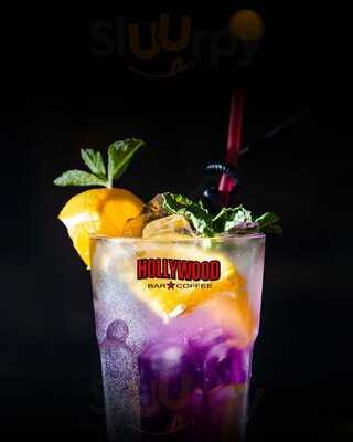 Hollywood Bar