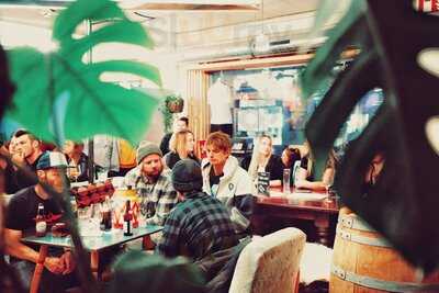 Franz Coffee And Wine Bar