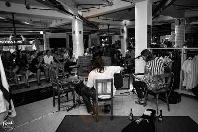 Franz Coffee And Wine Bar