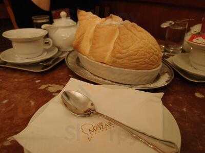 Cafe Mozart