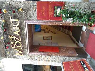 Cafe Mozart