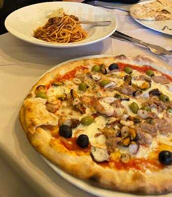 Pizzeria E Spaghetteria Aurora