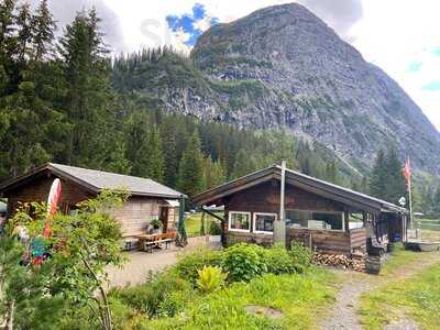 Fischteich In Zug - Fischerstüble