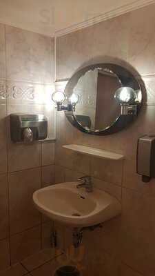 Cafe Confiserie Konditorei Backerei Josef Hochleitner