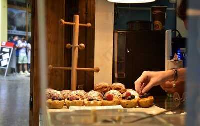 Taglich Frisch Gebacken