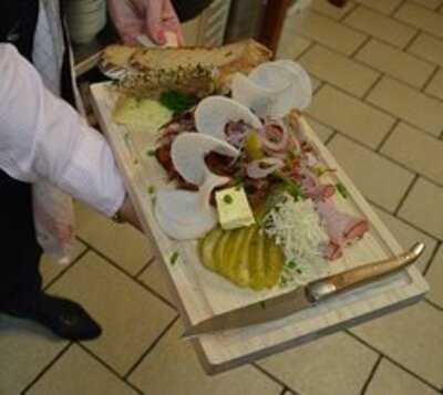 Photo 4