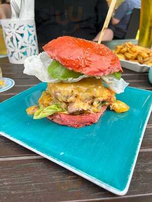 Roots Burger & More - Thomas Brunner