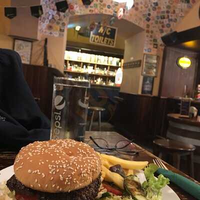 Flann O'brien Original Irish Pub