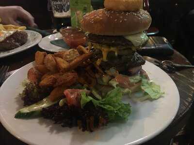 Flann O'brien Original Irish Pub