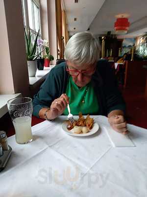 Asia - Restaurant Running Sushi