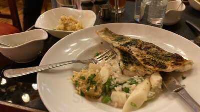 Zu Ebener Erde Und Erster Stock