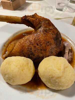 Nestroy Gasthaus & Biergarten