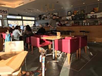 Cafe Konditorei Famoos