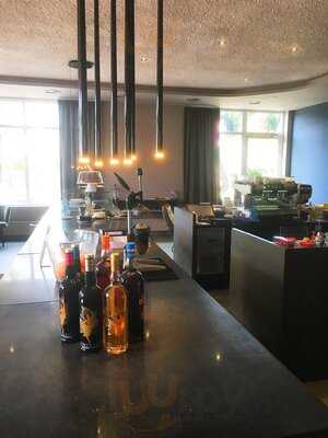 Cafe Bar Bistro Vorstadt