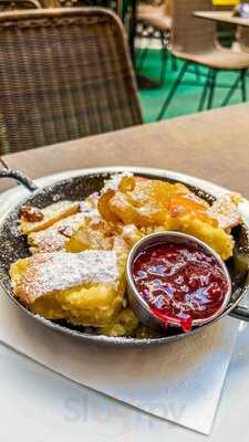 Heindls Schmarren And Palatschinkenkuchl