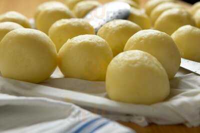 Edlmoser Weingut & Heuriger