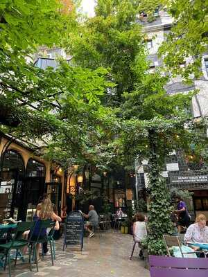 Cafe Hundertwasser Museum