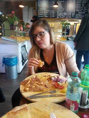 Hernals. Kebap Pizza