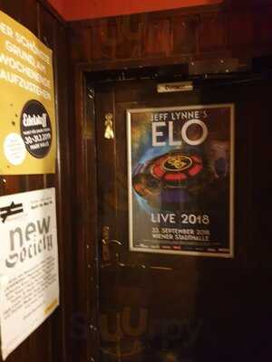 Highlander Scottish Pub