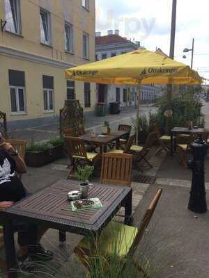 Pappel - Das Sozialkulturelle Beisl