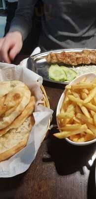 Balkan Burek Holzkohlegrill