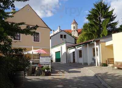 Schmittn Weine & Feines