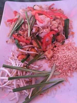 Tuk Tuk Bar / Lounge