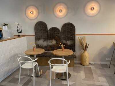 Lieben Wir Coffee Concept Store