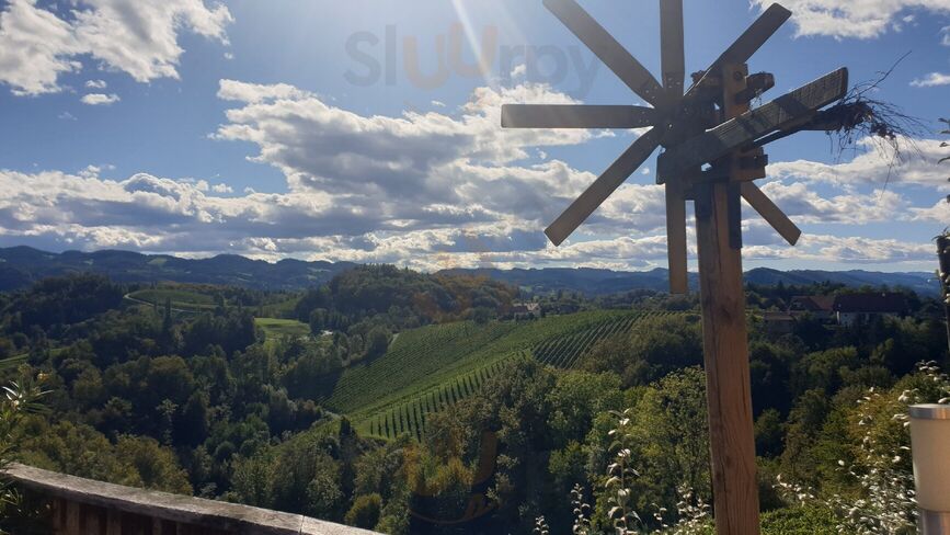 Weingut Und Buschenschank Franz Legat