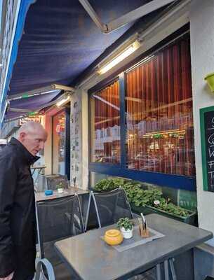 Café Check-in By Lesya.