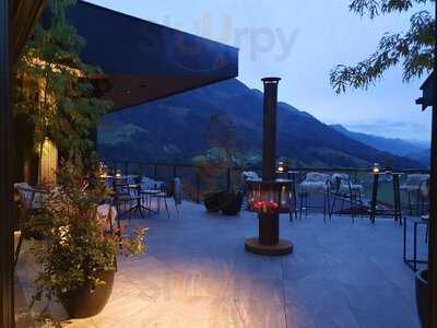 Deck7: Rooftop Restaurant