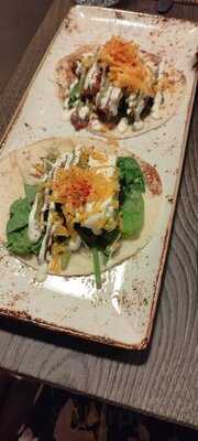 Oak107 Smokehouse Vienna