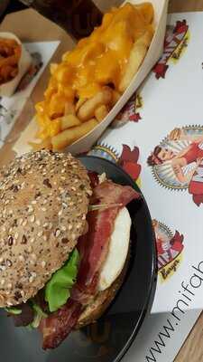 Mifa Burger