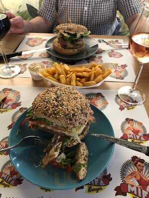 Mifa Burger
