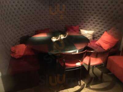 Jane's Wine And Dine