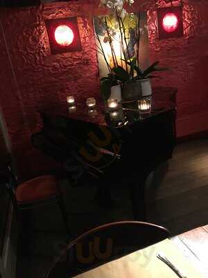 Jane's Wine And Dine