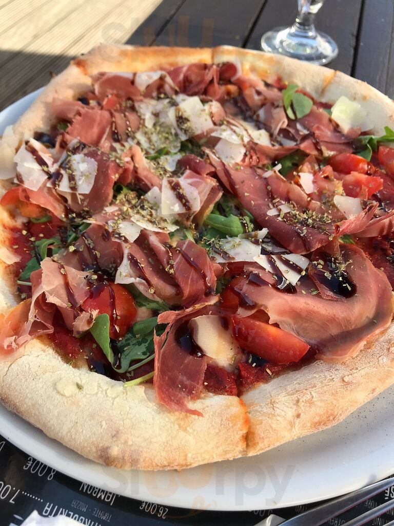 Casa. F Pizzeria/bar