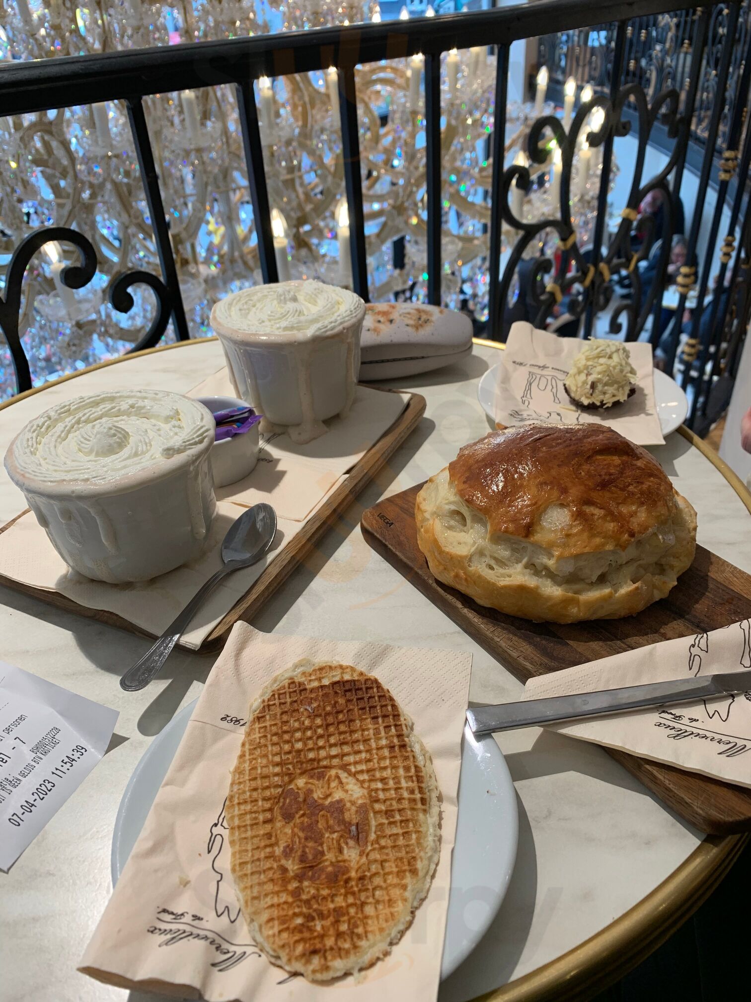 Aux Merveilleux De Fred